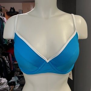 NWT Shade & Shore Blue and White Lightly Lined Bikini Top